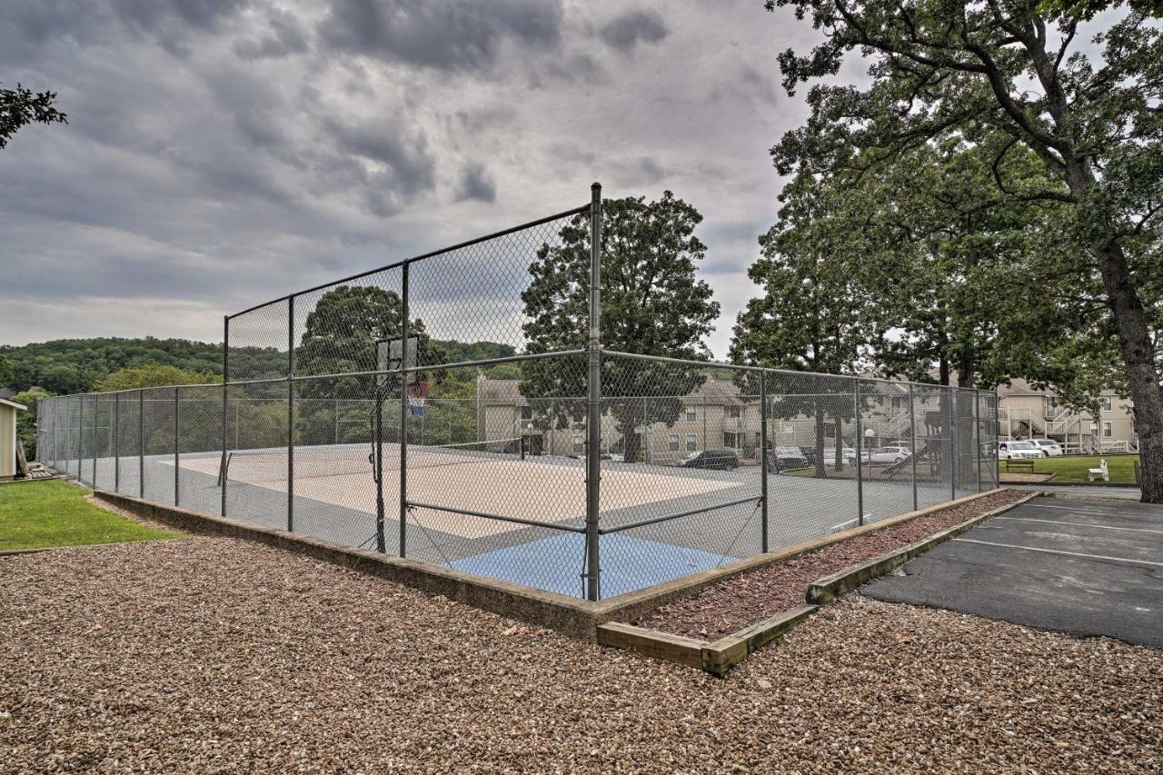 Osage Beach Condo With Shared Pool And Lake Views! Eksteriør bilde